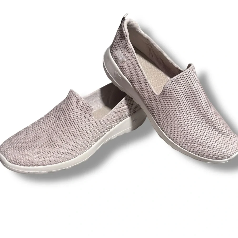 Skechers Mens GOwalk Max Textile Upper Slip On Walking Shoes Sz 12 Taupe